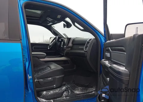 2021 Ram 2500 Big Horn 4X4 6'4 Box из США, поврежденный, VIN 3C6UR5DL2MG643306